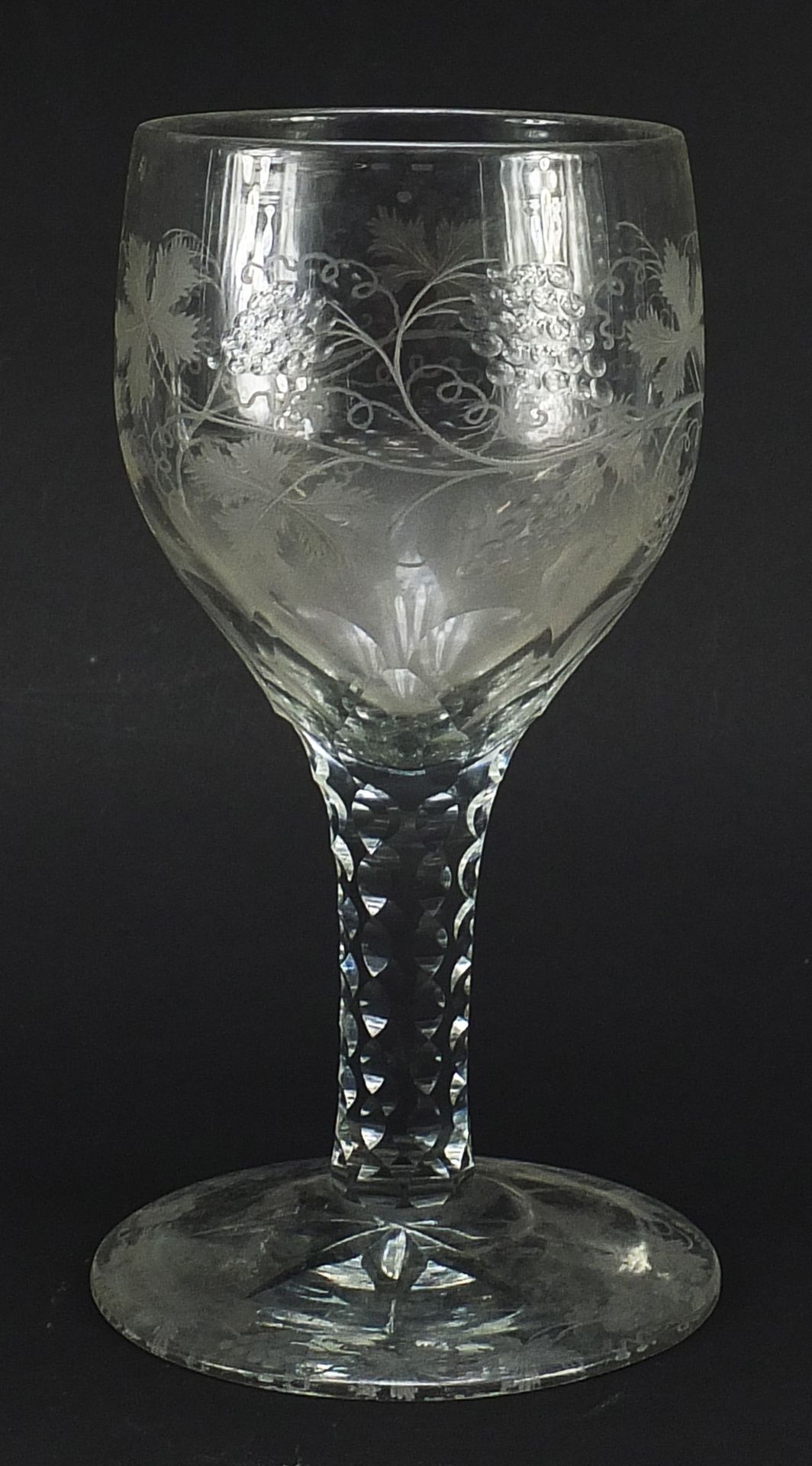 Large 18th century glass goblet with facetted stem etched with leaves and berries, 25cm high - Bild 2 aus 3