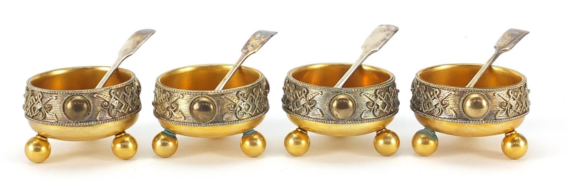 Set of four Victorian Gothic gilt metal open salts with spoons, housed in a fitted case, each 6. - Image 2 of 6