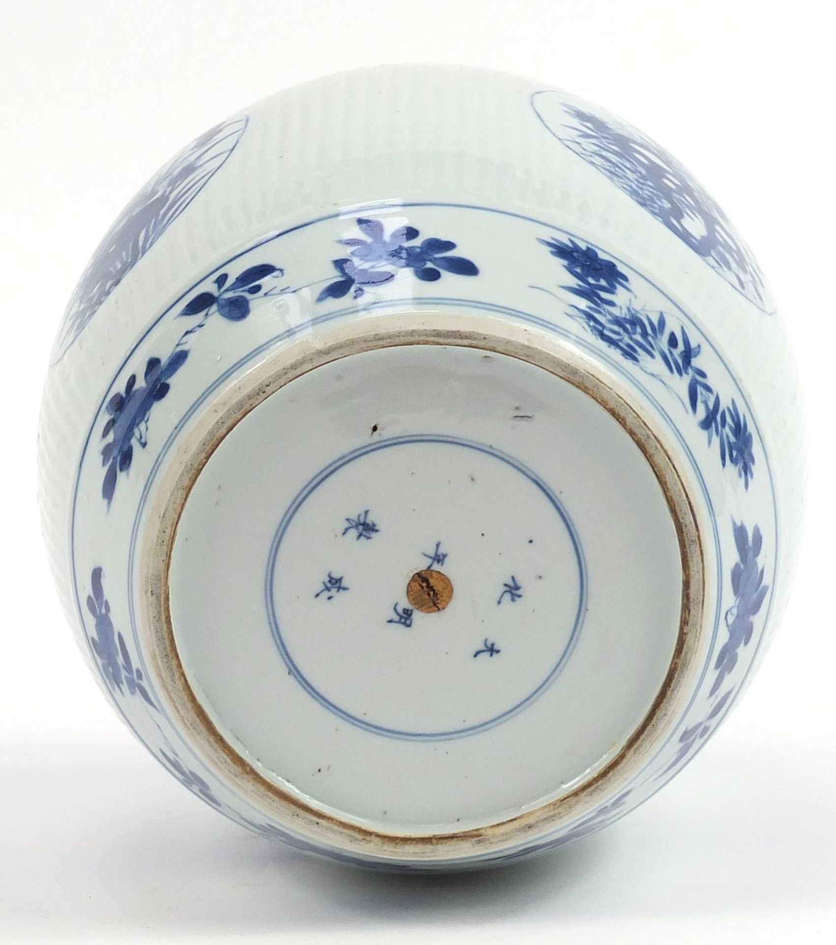 Chinese blue and white porcelain ribbed jar with cover raised on hardwood stand, hand painted with - Image 4 of 6