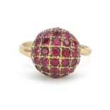 9ct gold ruby globular ring, size Q, 5.1g