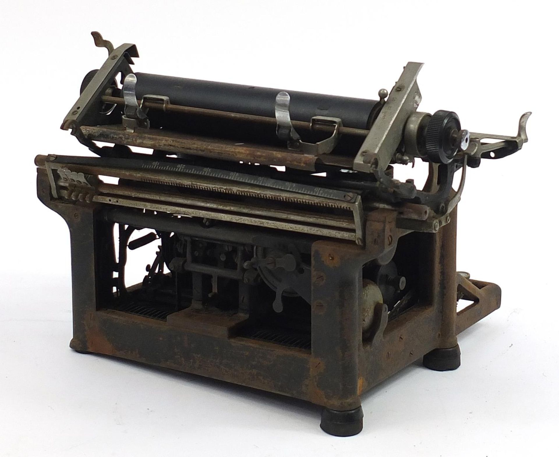 Vintage Underwood typewriter supplied by Blue Seal, 37cm wide - Image 3 of 4