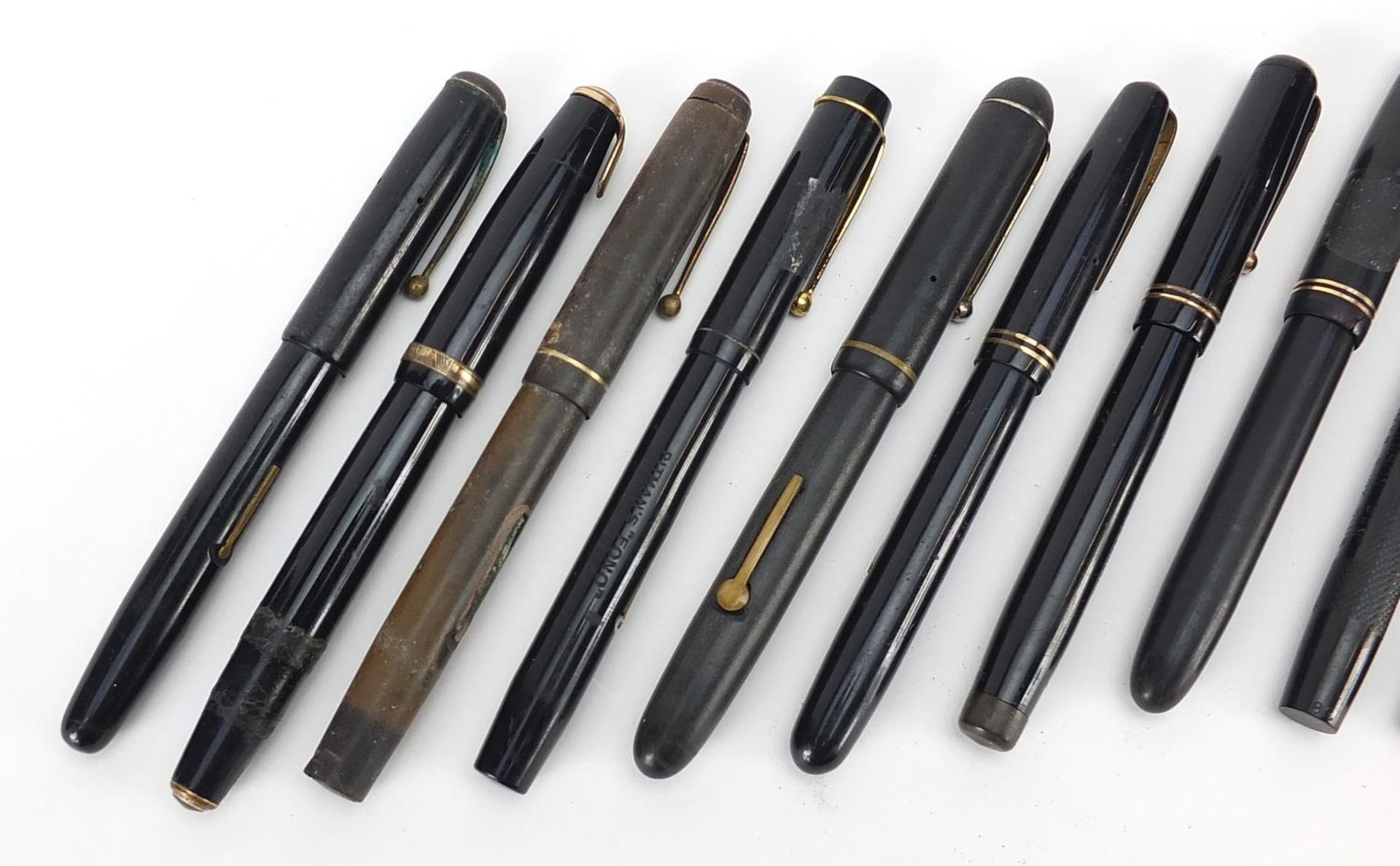 Ten vintage fountain pens with gold nibs including Swan self filler, Burnham, Watermans and Parker - Bild 2 aus 8