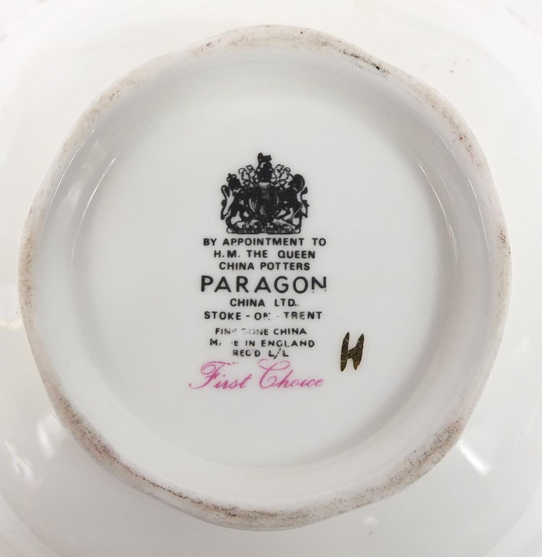 Paragon First Choice tea and dinnerware including teapot, lidded tureen, dinner plates and sauce - Image 4 of 4