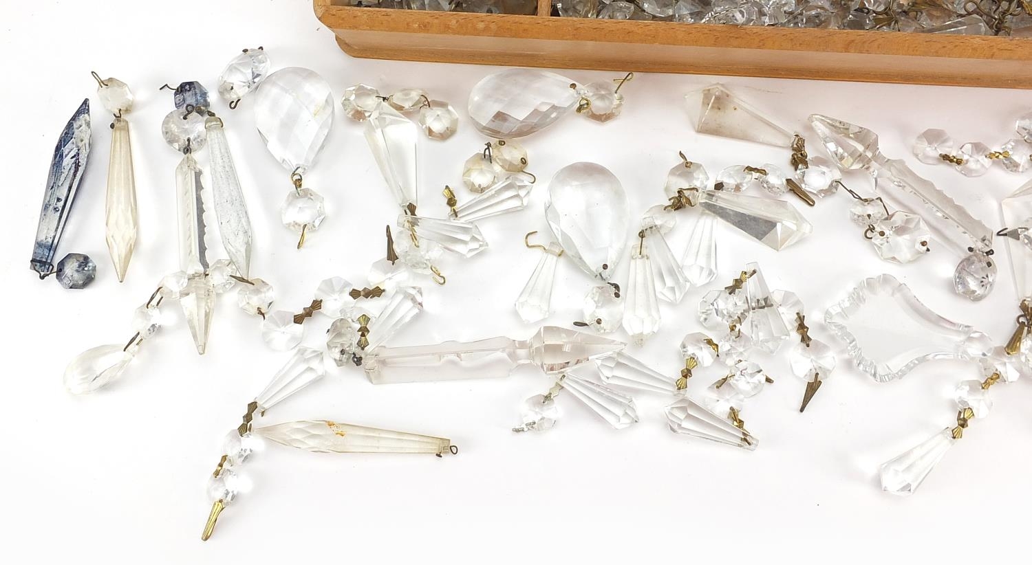 Collection of Victorian and later cut glass drops - Image 3 of 4