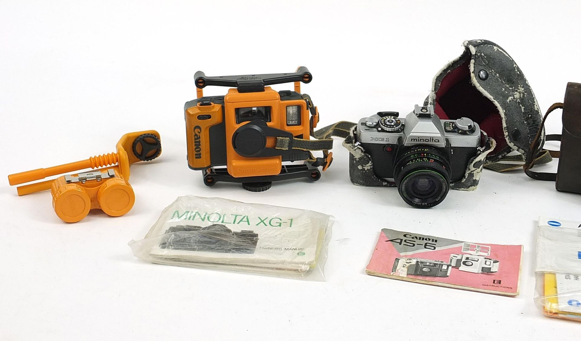 Vintage cameras including Canon AS-6, Minolta XG1 and Minolta-165 camera - Bild 2 aus 3