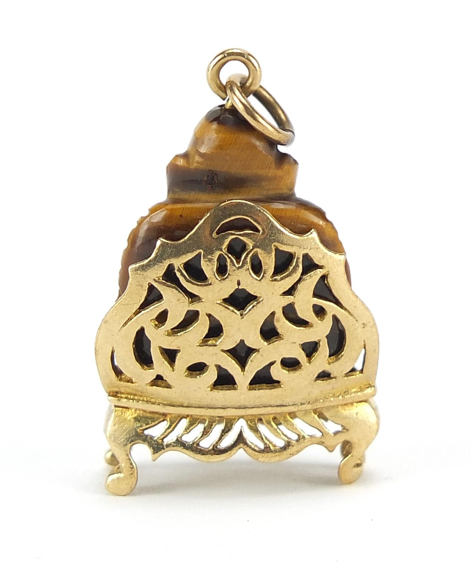 9ct gold and tiger's eye Chinese Buddha charm, 3.5cm high, 7.4g - Image 2 of 3