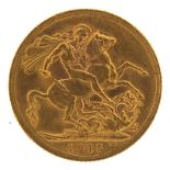 George V 1915 gold sovereign - this lot is sold without buyer?s premium
