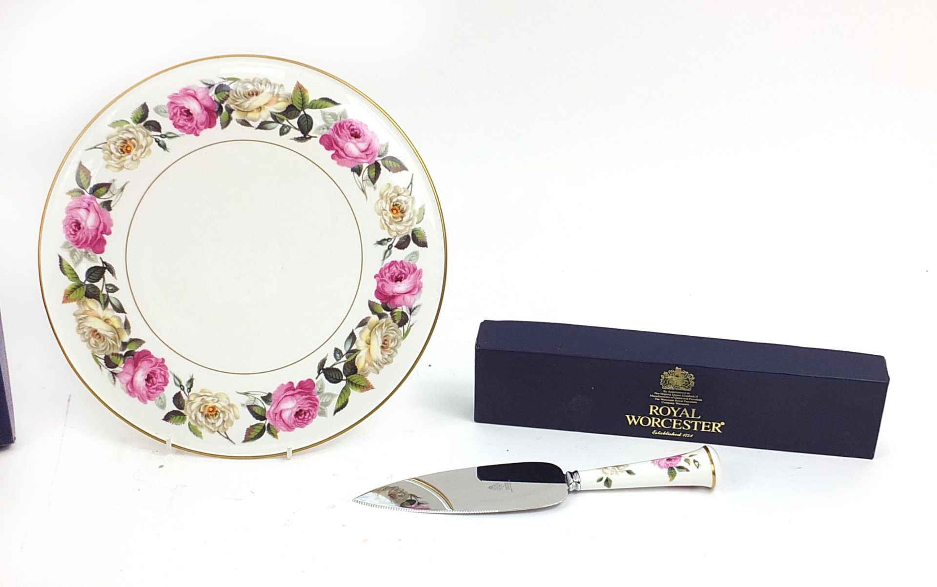 As new boxed Royal Worcester Royal Garden cake plate with boxed cake slice, the plate 27cm in - Image 3 of 4