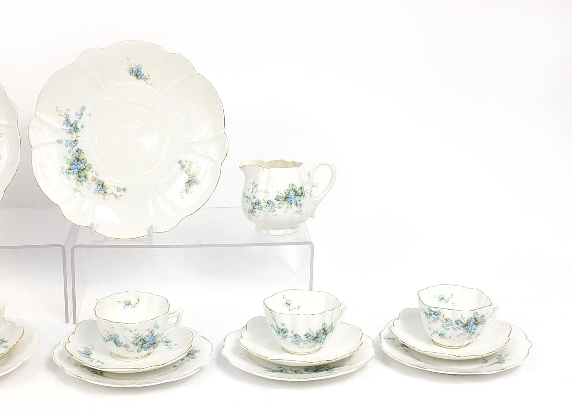 Forget-me-not porcelain fluted six piece tea set - Image 3 of 4