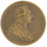 Large French bronze plaque with bust of Ludovicus XVI and Marie Antoinette, 7.3cm in diameter