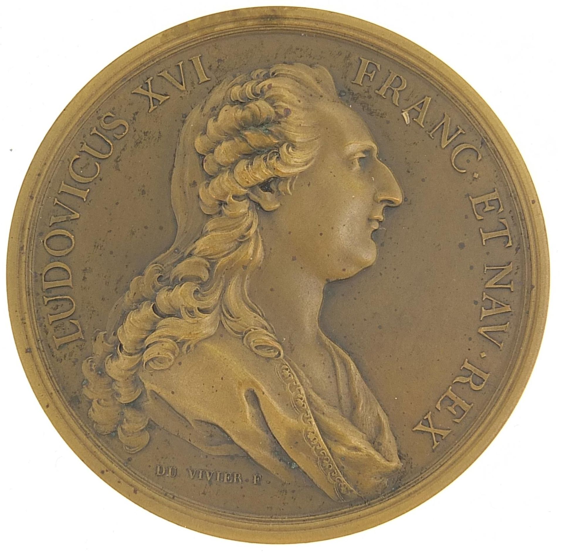 Large French bronze plaque with bust of Ludovicus XVI and Marie Antoinette, 7.3cm in diameter