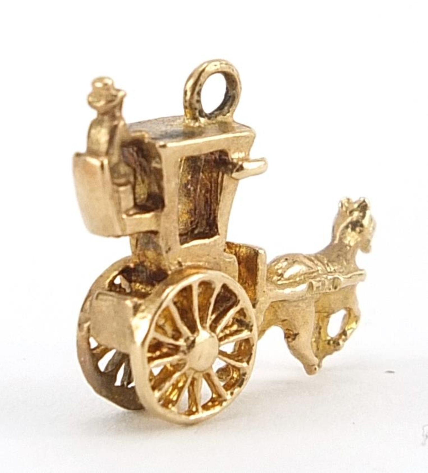 9ct gold horse and carriage charm, 1.5cm wide, 1.6g - Image 2 of 3