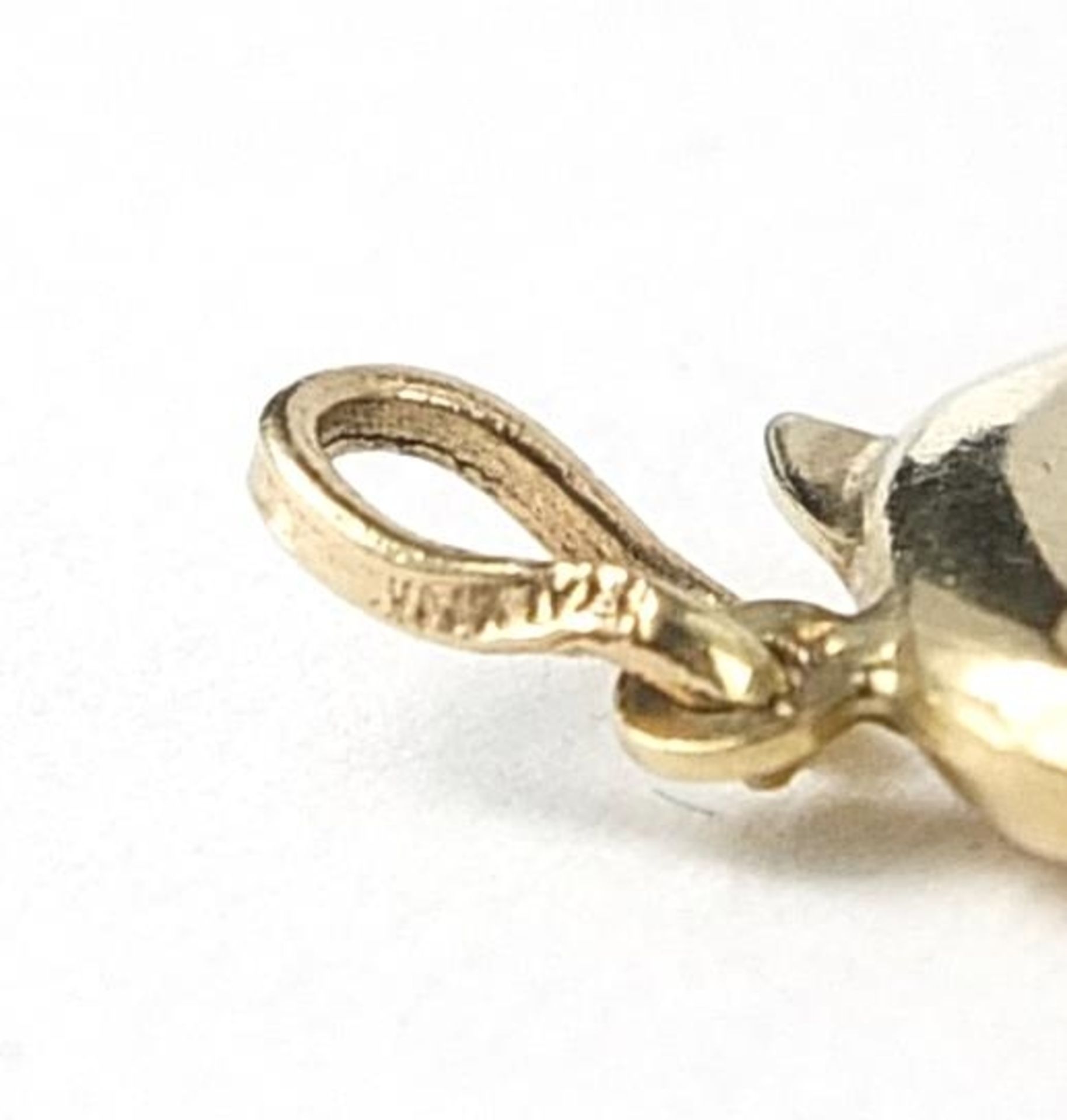 Unmarked 9ct gold dolphin charm, 2.5cm wide, 1.1g - Bild 3 aus 3