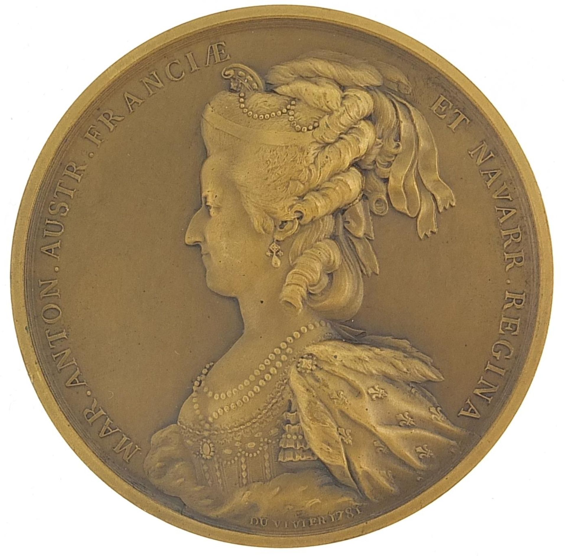 Large French bronze plaque with bust of Ludovicus XVI and Marie Antoinette, 7.3cm in diameter - Image 2 of 2
