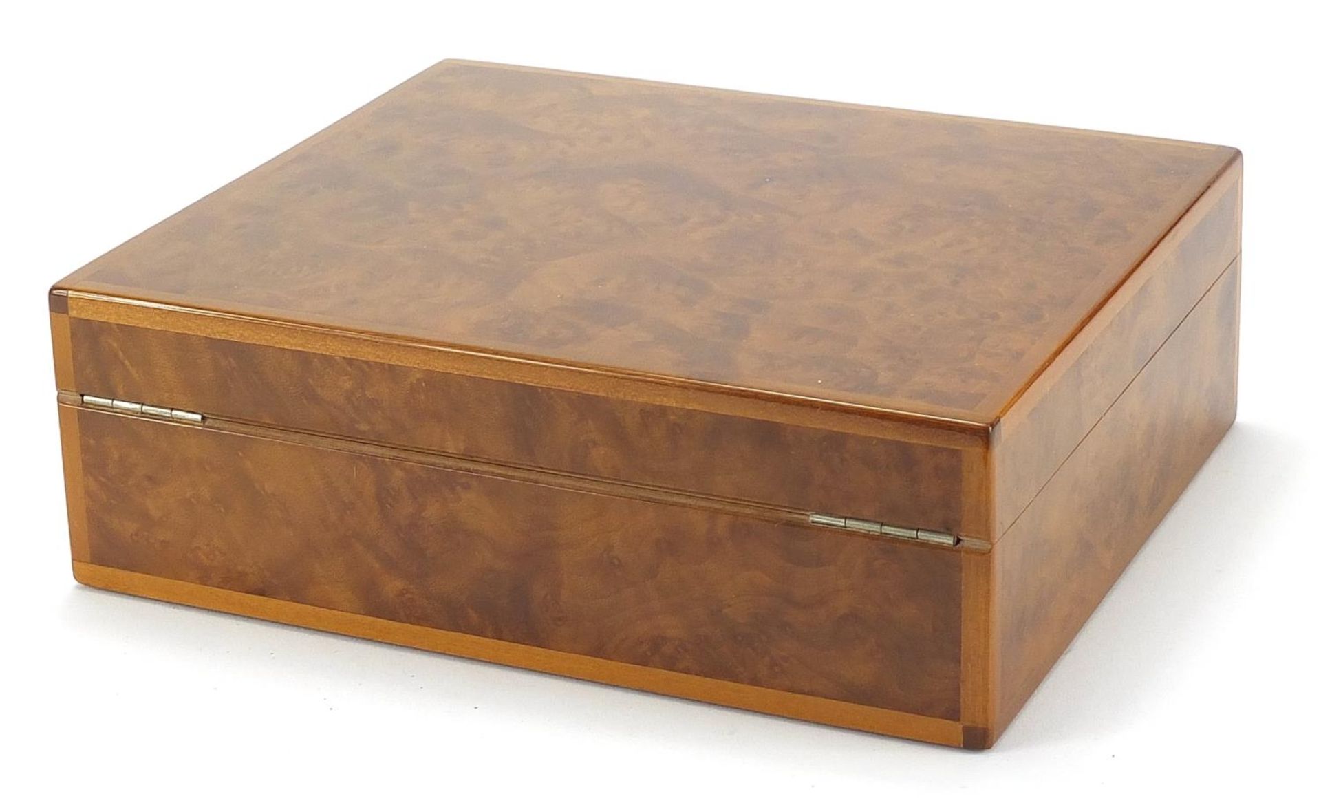 Dunhill burr walnut humidor, 8.5cm H x 25cm W x 21.5cm D - Image 4 of 4