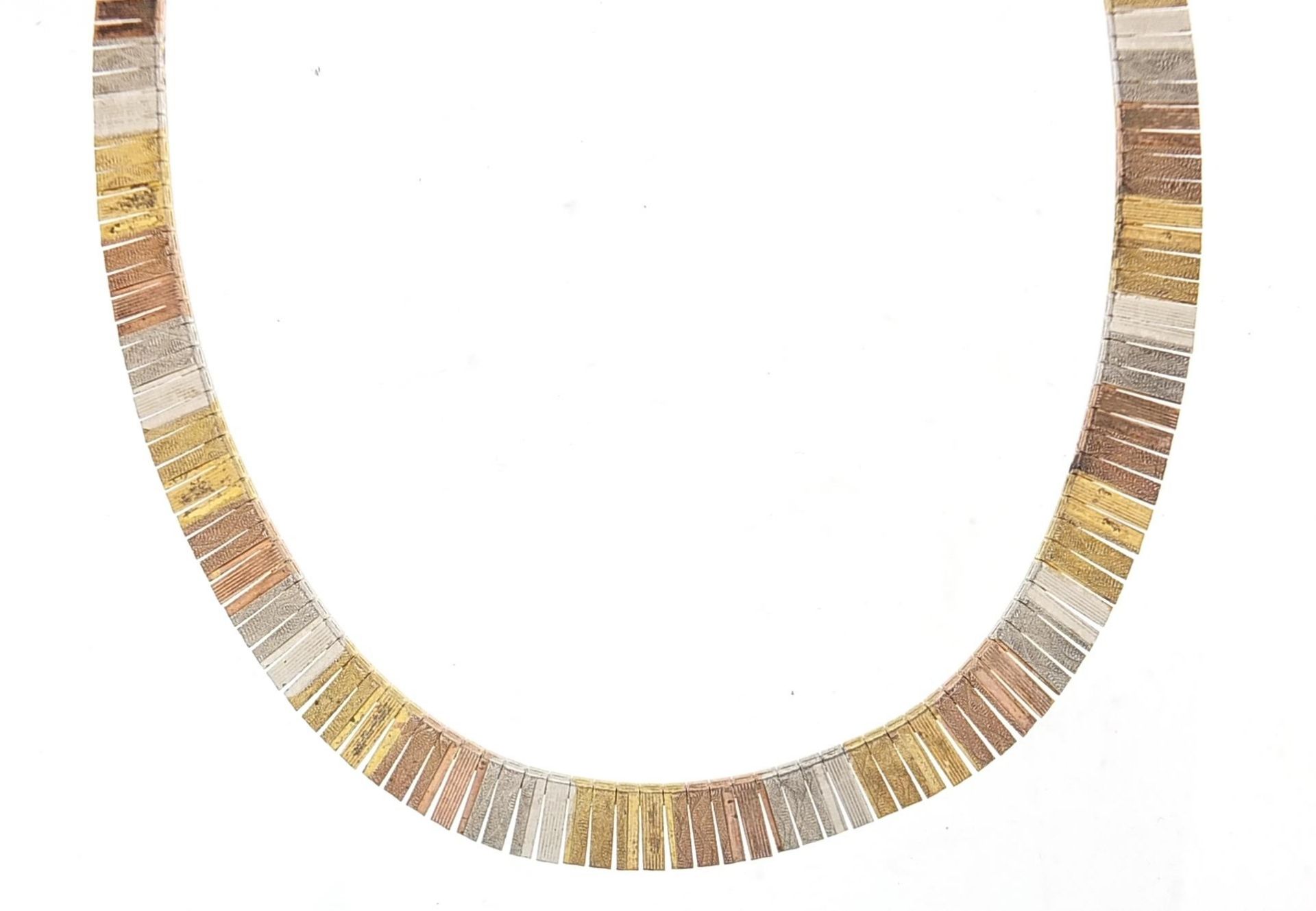 Gold plated silver three tone necklace, 44cm in length, 26.2g