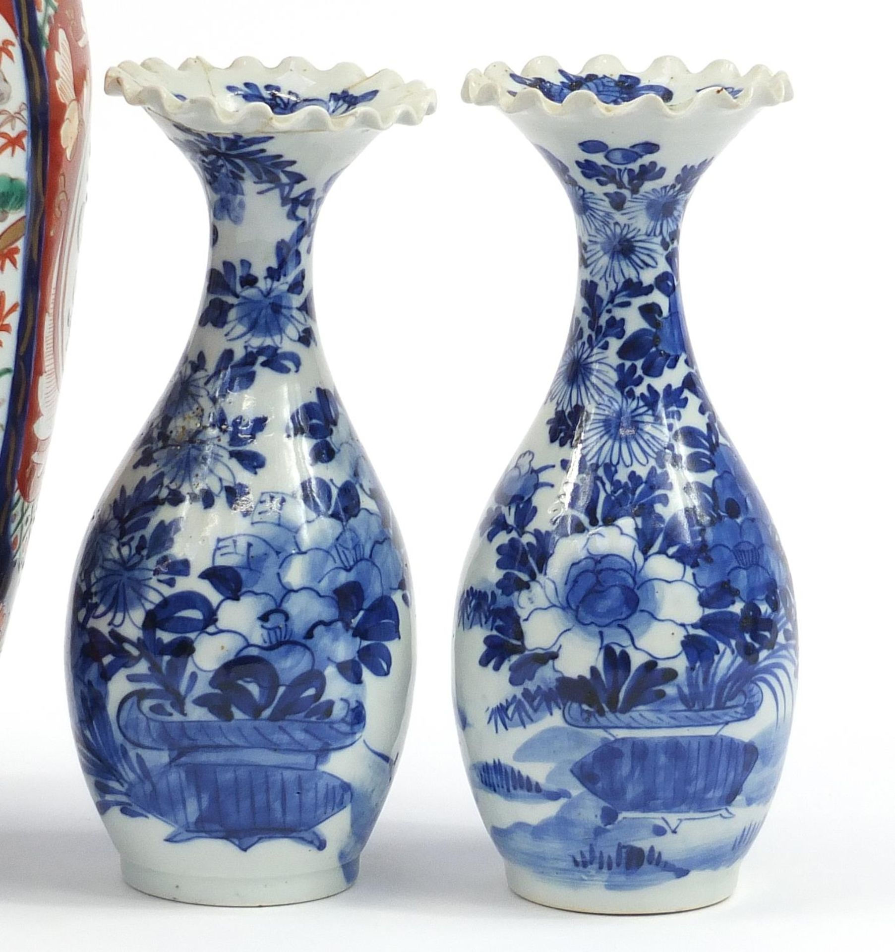 Oriental ceramics including a Japanese Imari vase and pair of Japanese Arita vases with frilled - Image 3 of 7