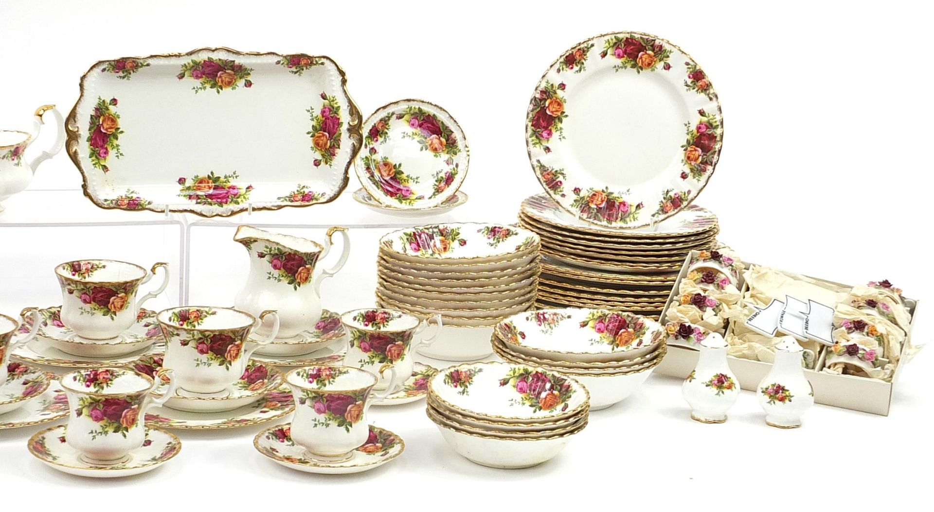 Royal Albert Old Country Roses dinner and teaware including dinner plates, soup cups and trios, - Image 4 of 5