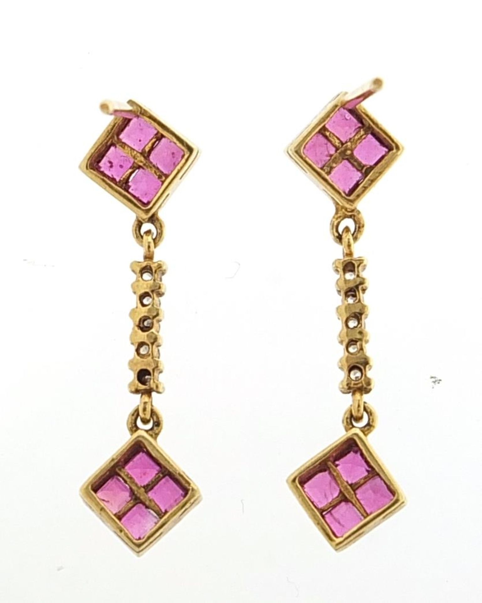 Pair of 14k clear and pink and clear stone drop earrings, 2.7cm high, 3.4g - Bild 2 aus 2