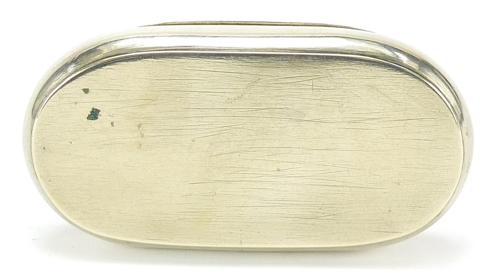 Victorian white metal snuff box engraved E Davenport 1872, 8cm wide - Image 3 of 3