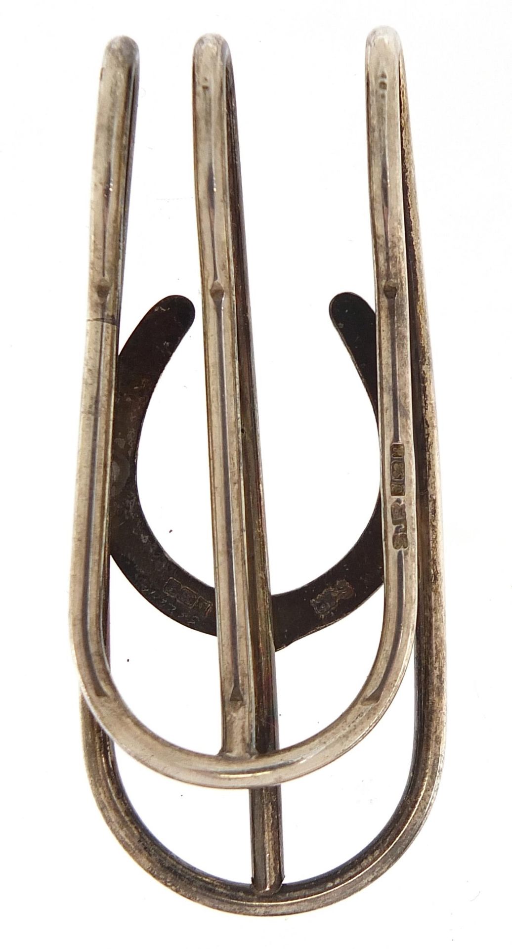 S J Rose & Son, silver horseshoe money clip housed in an Asprey box, 6cm in length, 16.4g - Bild 4 aus 4