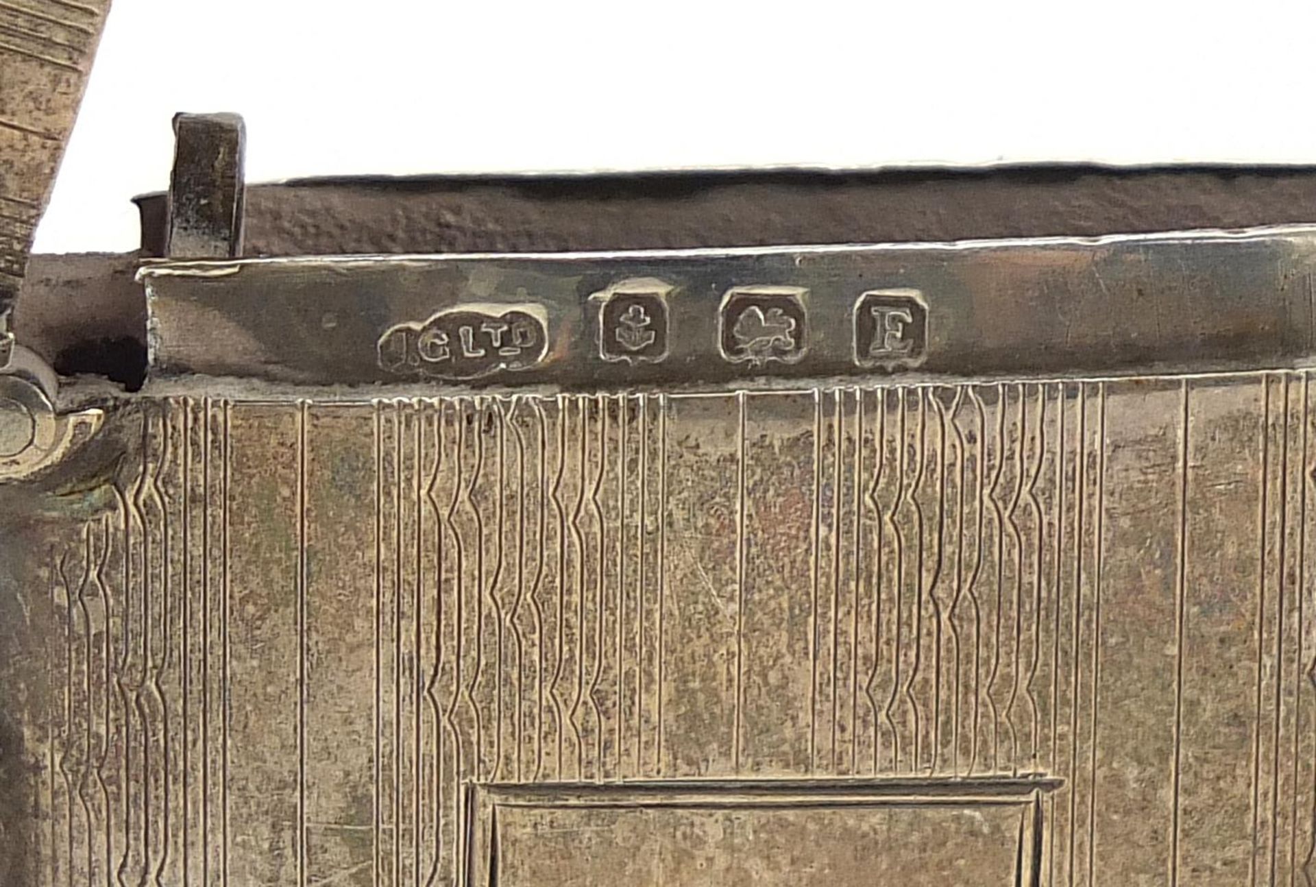 Edwardian silver cheroot holder case and silver vesta, the largest 7.5cm in length, total 46.0g - Bild 3 aus 4