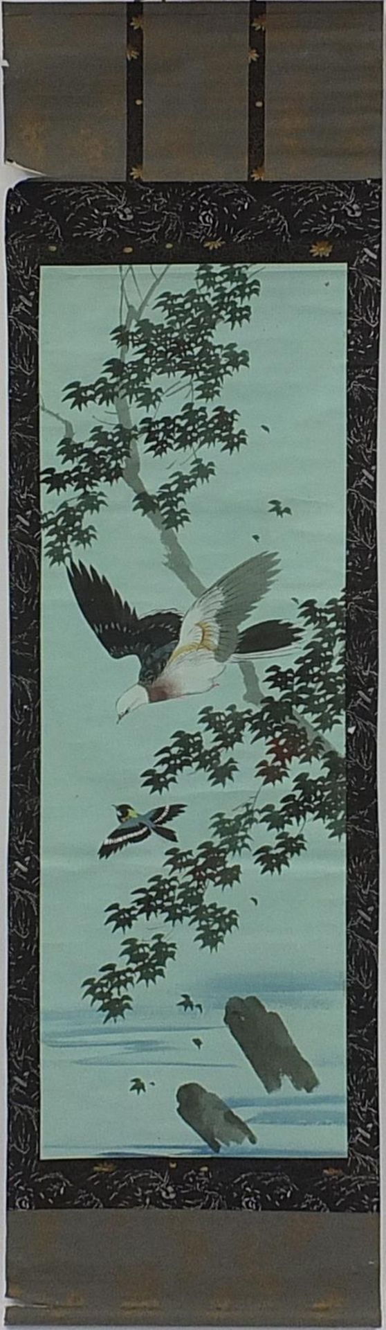 Three Chinese wall hanging scrolls hand painted with birds - Bild 7 aus 13