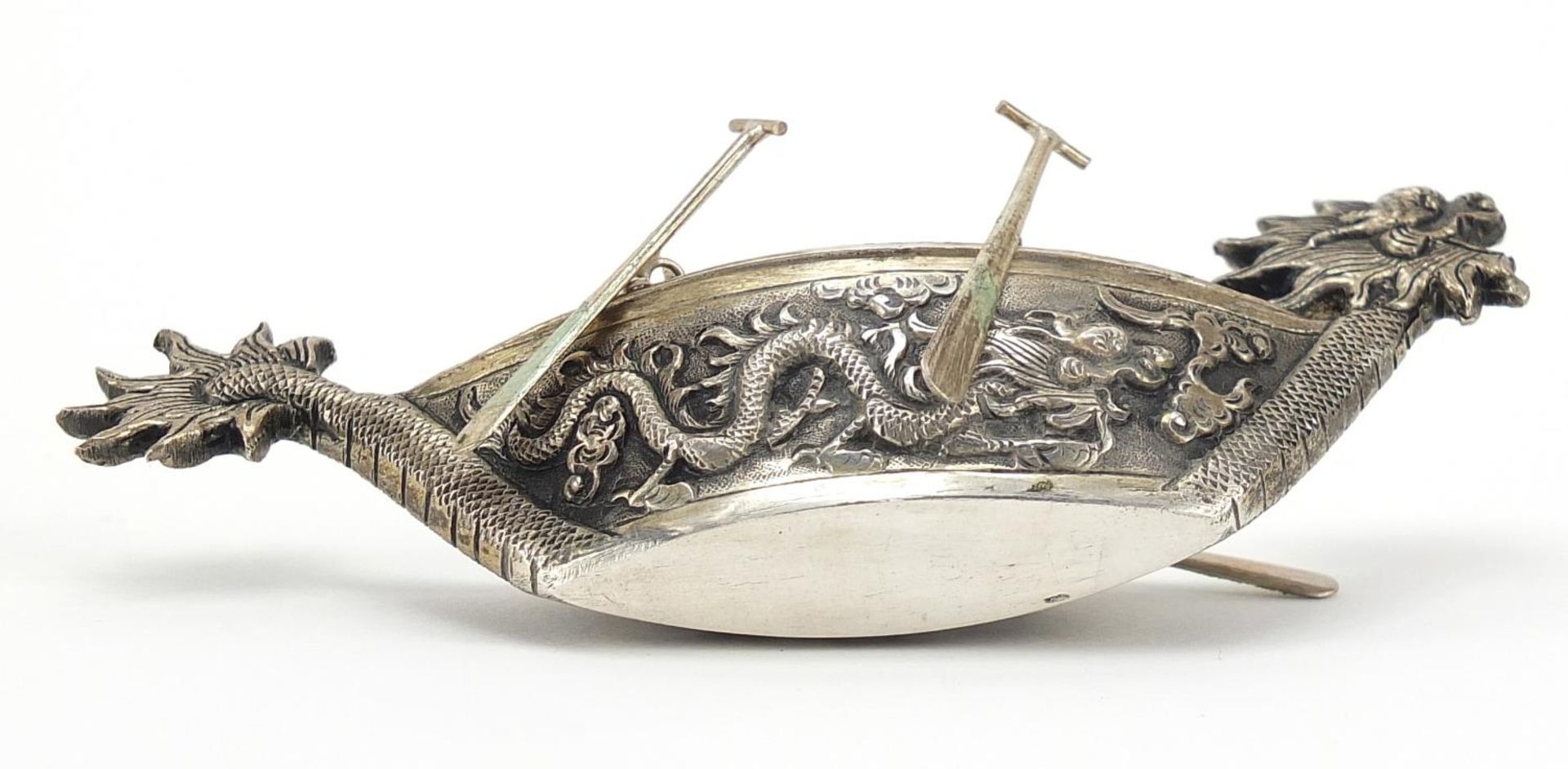 Chinese silver coloured metal model of a dragon boat, 10.5cm in length, 29.8g - Bild 3 aus 3