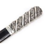 George V tortoiseshell page turner with silver handle, R B maker's mark, London 1911, 41cm in length