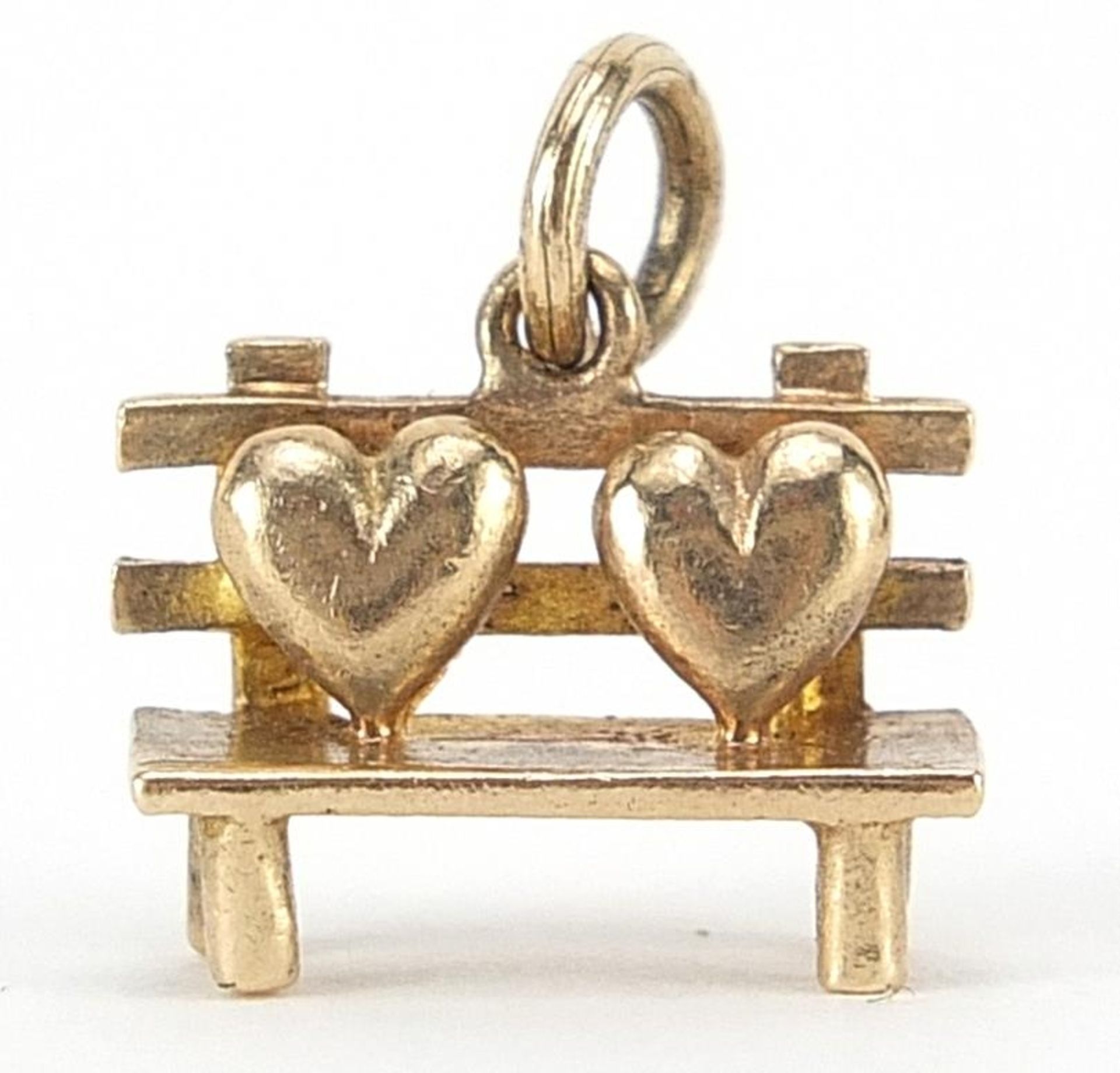 9ct gold lovers bench charm, 1.4cm wide, 2.2g