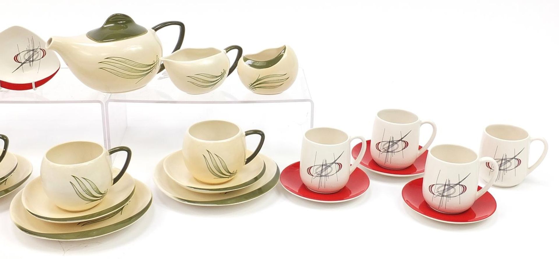 Carlton Ware Windswept part tea service and Orbit cups and saucers, the teapot 21cm in length - Image 3 of 4