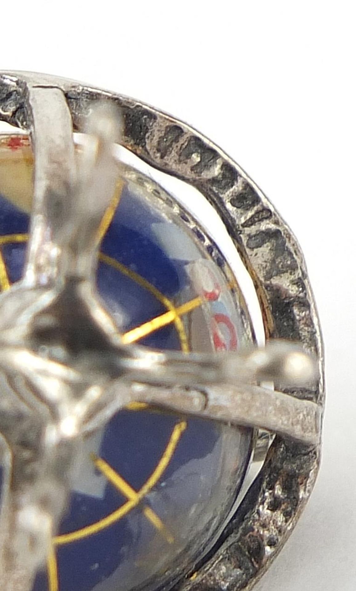 Miniature silver and semi precious stone table globe, 3.5cm high, 11.5g - Bild 4 aus 4