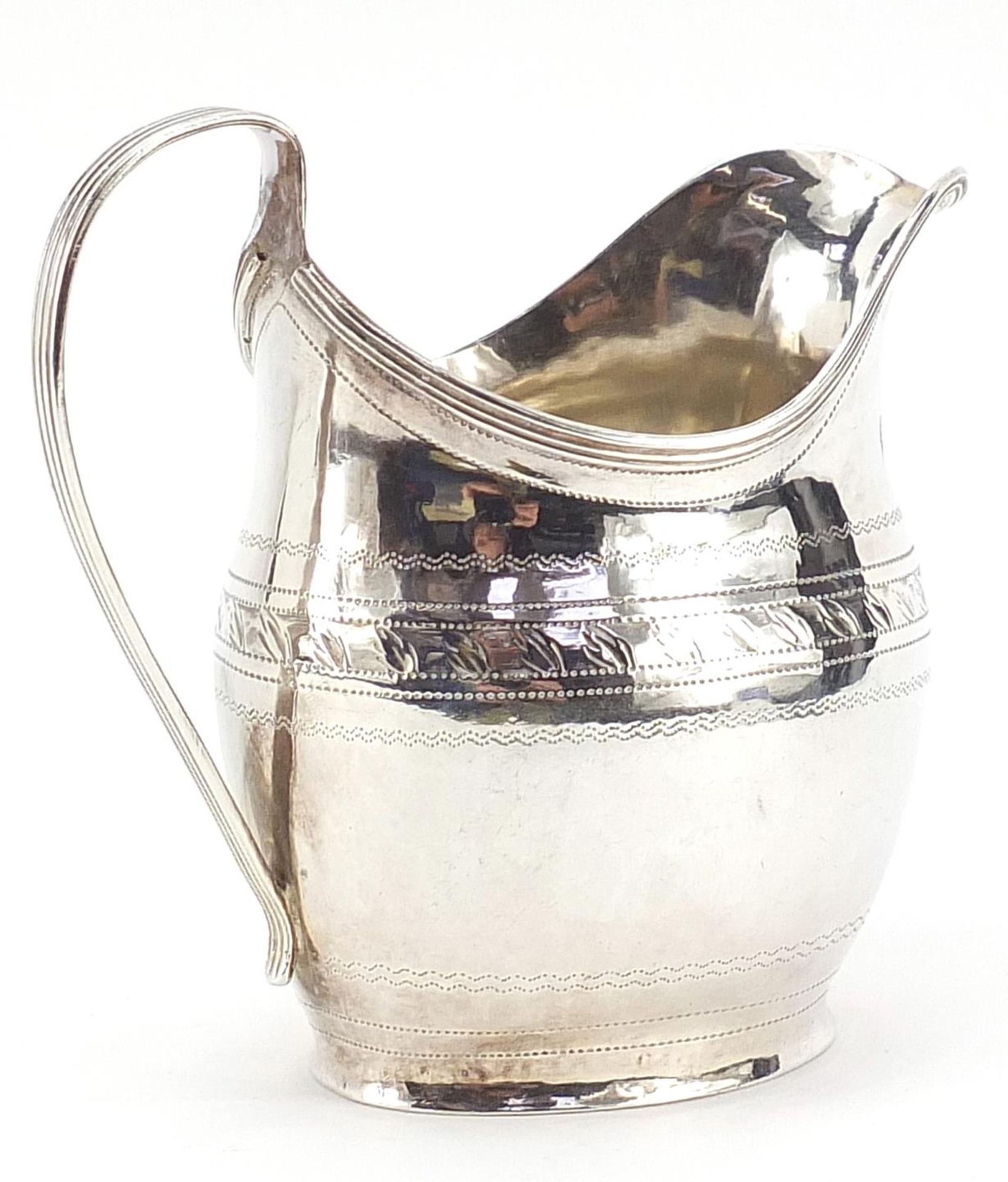 George III silver cream jug with blank cartouche, indistinct maker's mark, London 1802, 10cm high, - Bild 2 aus 3