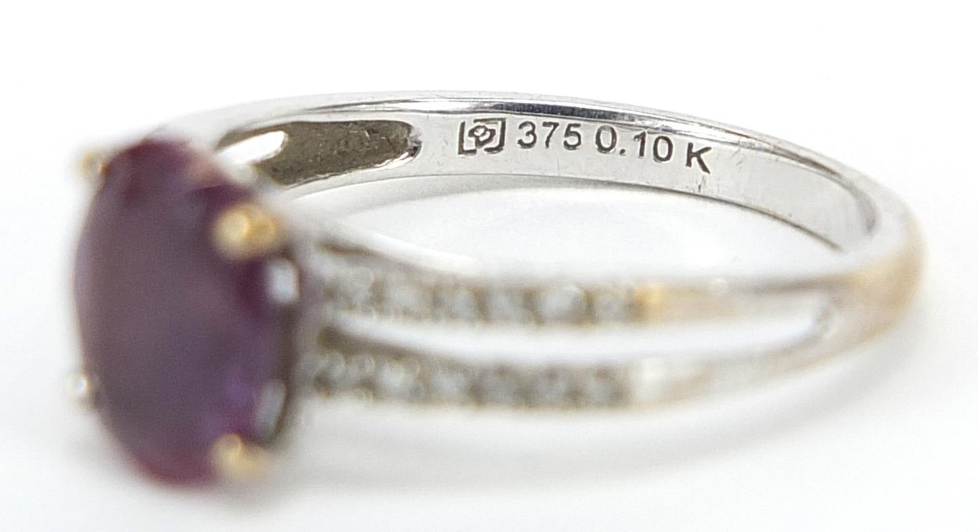 9ct white gold colour changing created Alexandrite ring with diamond set shoulders, stamped 0.10 to - Image 3 of 4