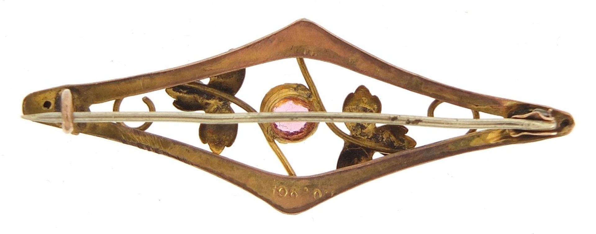 Art Nouveau 9ct gold bar brooch set with a pink stone, 4.8cm wide, 1.6g - Image 2 of 3