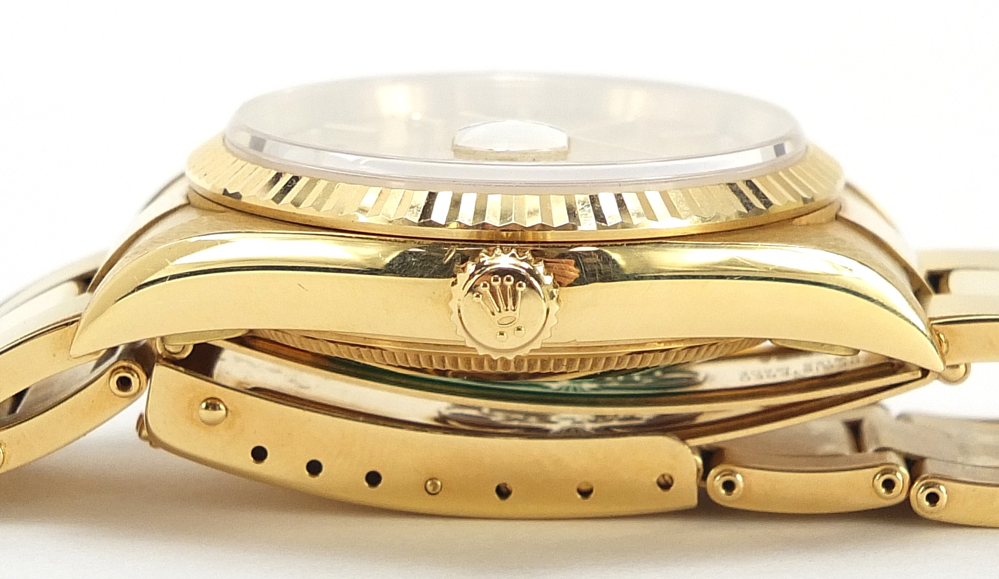 Rolex, 18ct gold gentlemen's Oyster Perpetual Date automatic wristwatch with champagne dial and 18ct - Image 7 of 17