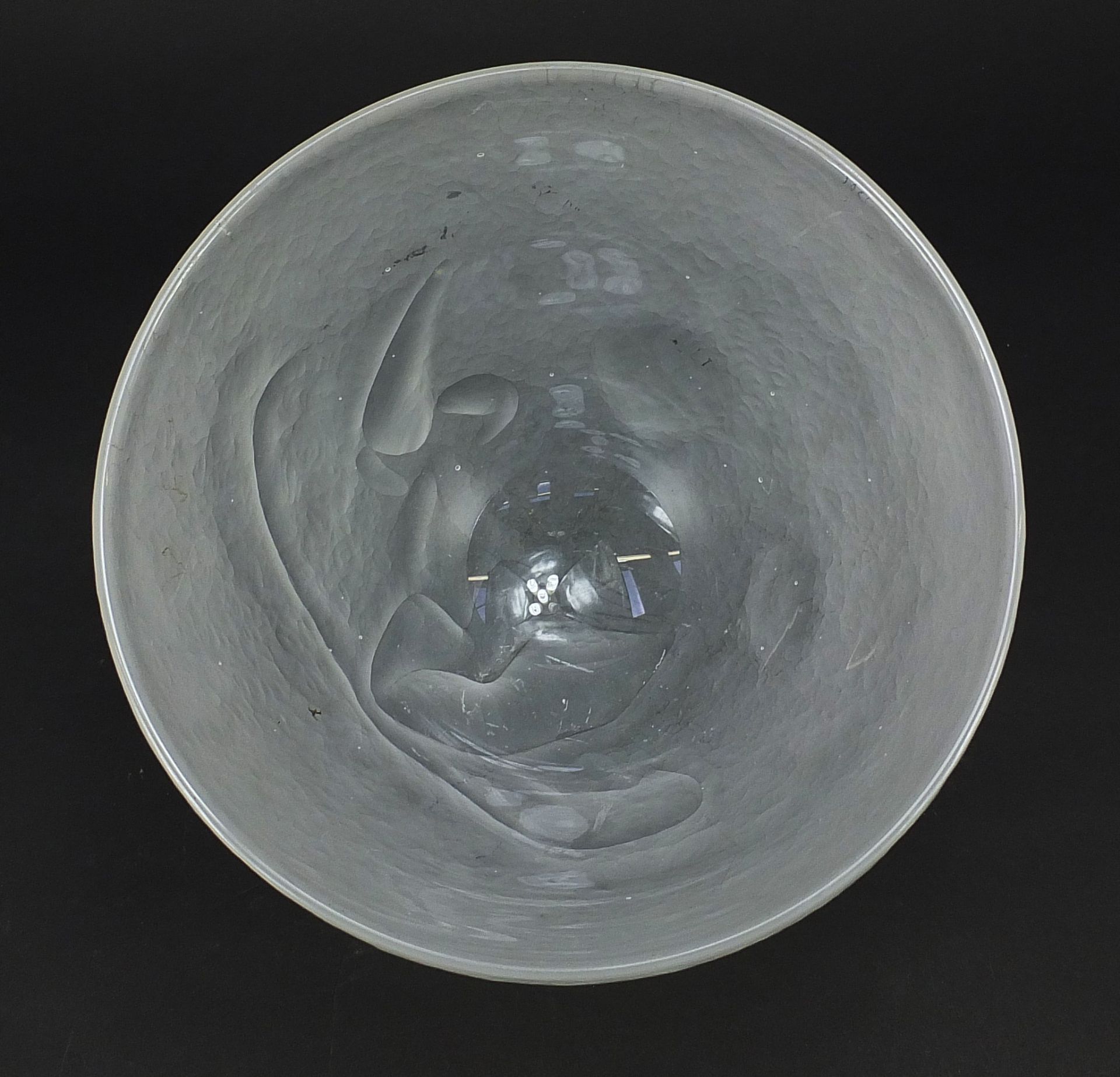 Scandinavian design frosted glass bowl carved with a face, 20cm high including the stand - Image 3 of 4