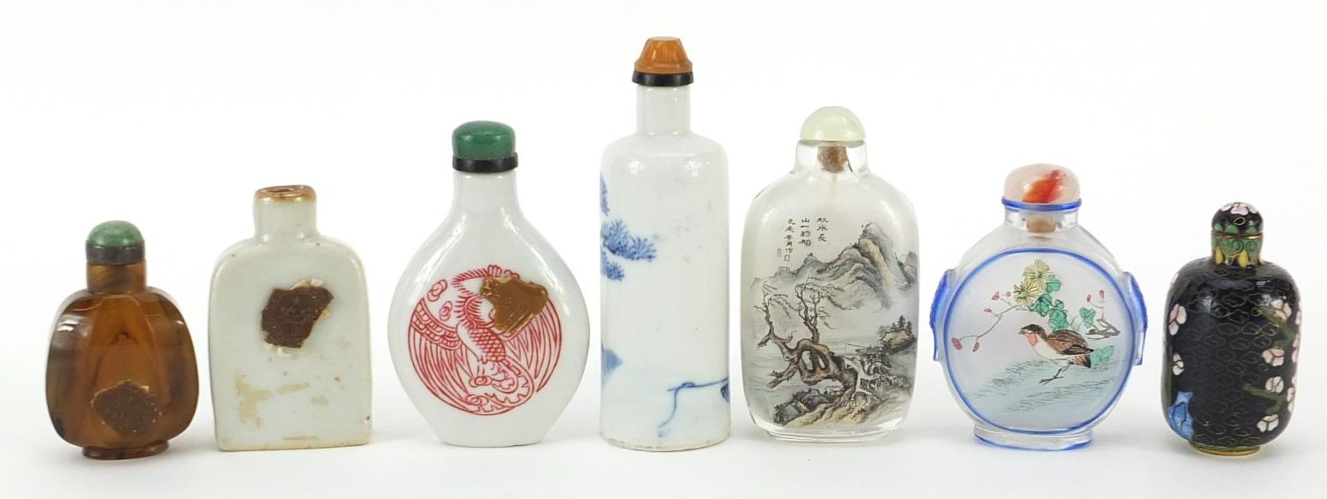 Chinese snuff bottles including internally hand painted, cloisonne and porcelain examples, the - Image 4 of 7