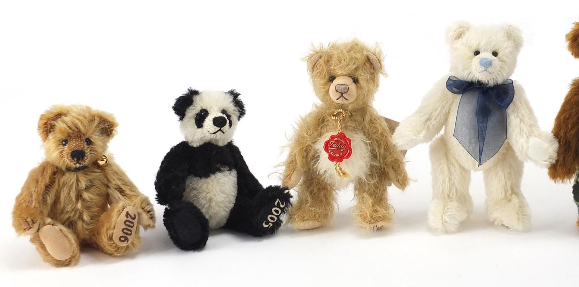 Eight Hermann miniature articulated teddy bears, 2005, 2006, 2007, 2008, 2009, 2011, 2013 and - Image 2 of 4