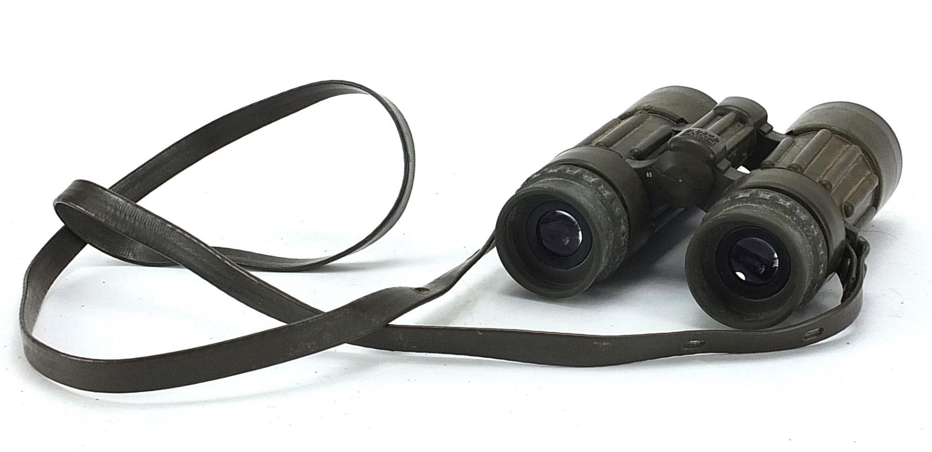 Pair of West German Carl Zeiss 8 x 30 B binoculars - Image 2 of 3