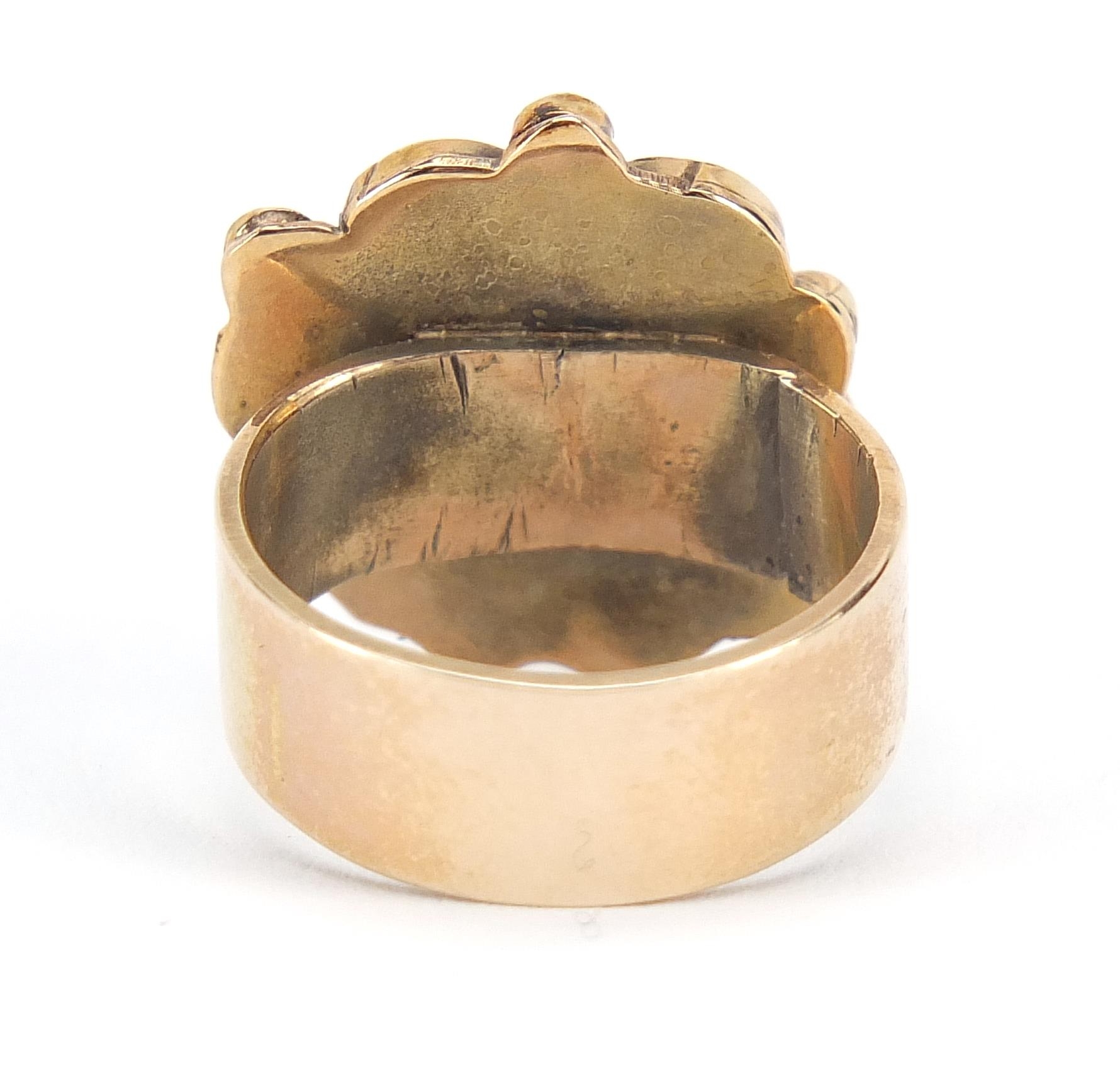 Modernist 9ct gold flower head design ring, AM makers mark, size J, 6.8g - Image 2 of 3