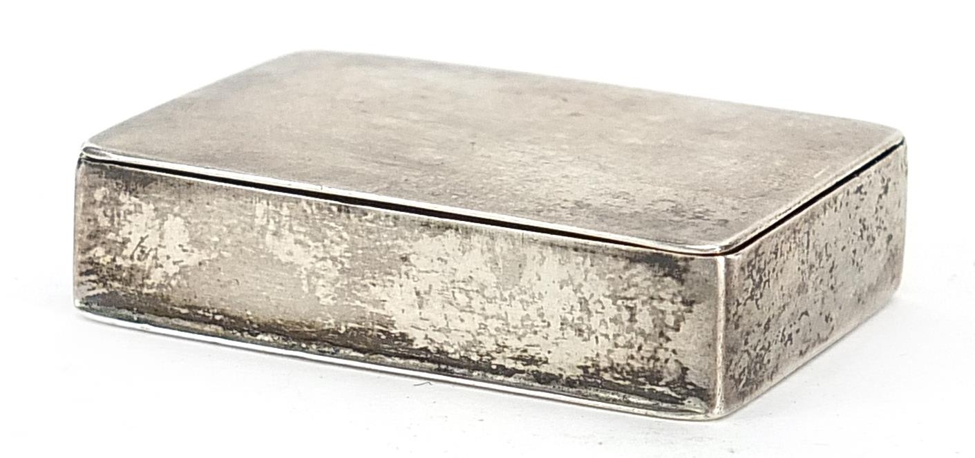 George Unite & Sons, Edward VII rectangular silver snuff box with hinged lid, Birmingham 1904, 4.5cm