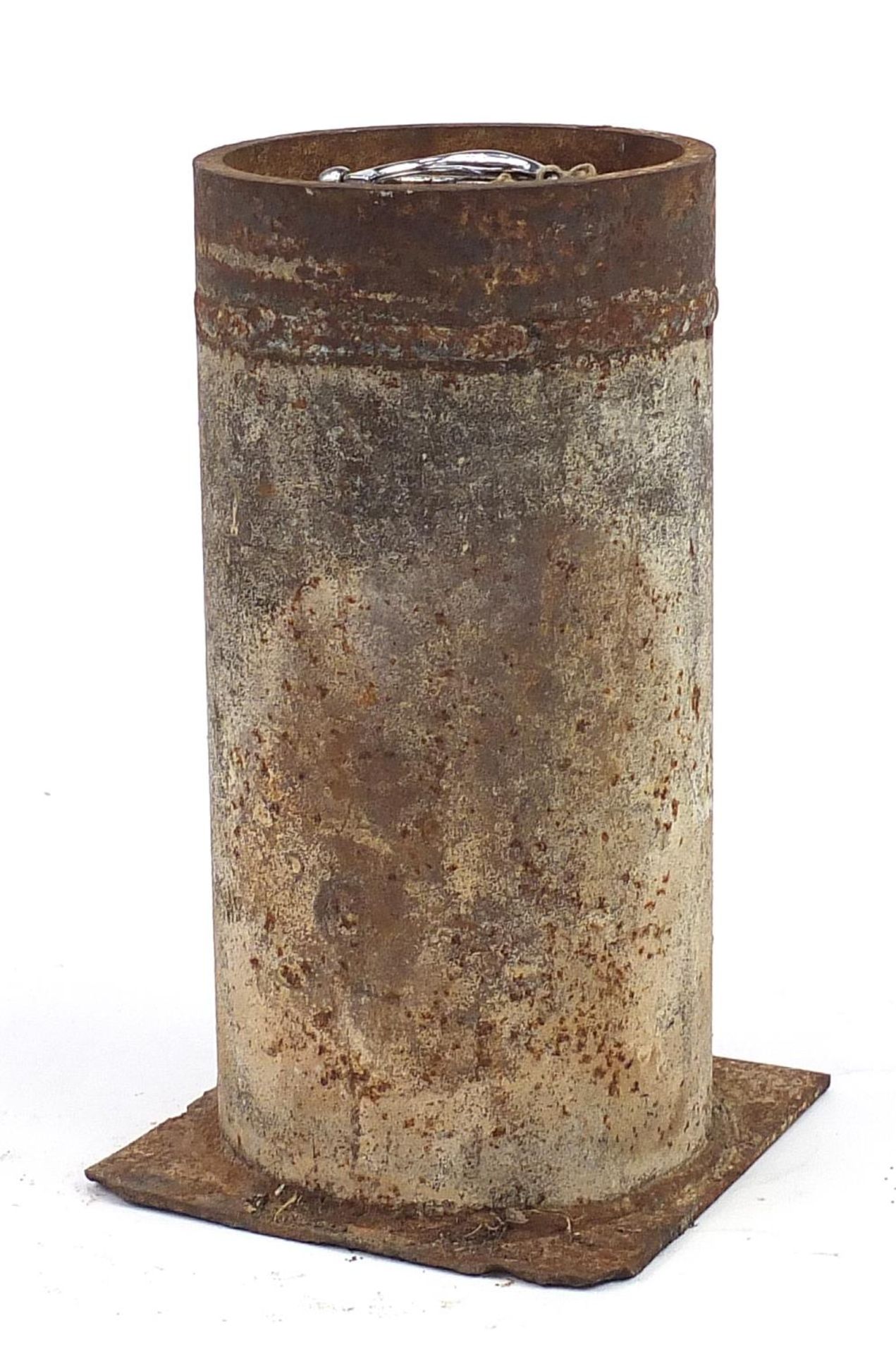 Cast iron Secure Safes cylindrical floor safe with key, 31cm high x 15.5cm in diameter - Image 5 of 6