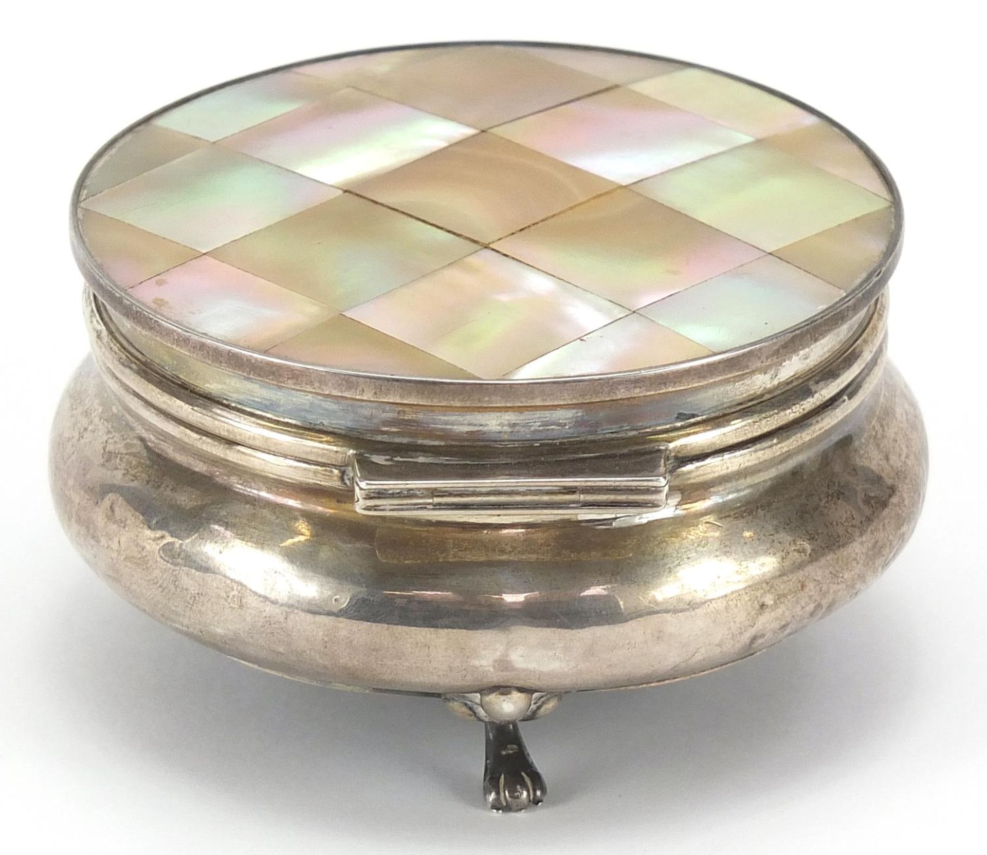 Synyer & Beddoes, George V silver and mother of pearl jewel box with hinged lid and raised on - Image 3 of 5