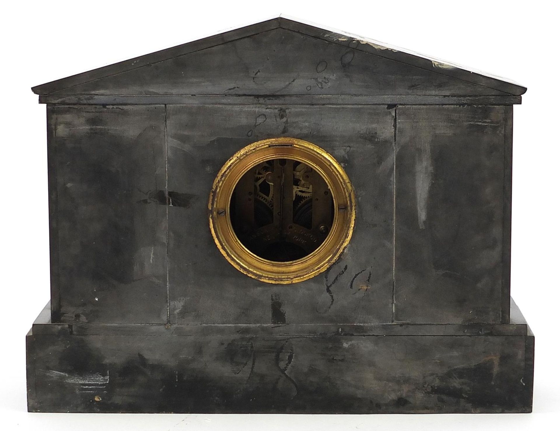 Victorian black slate striking mantle clock with brass dial and columns, 41cm wide - Image 3 of 5