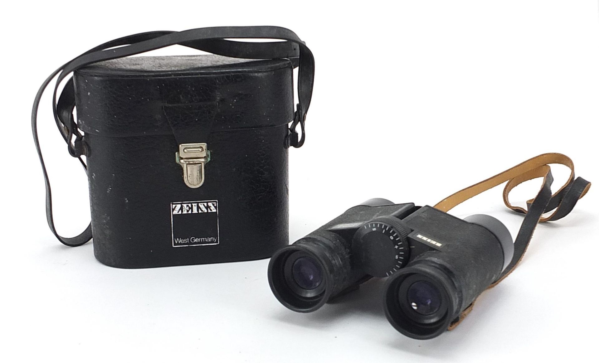 Pair of West German Zeiss Dialyt binoculars, 8 x 30 B with case