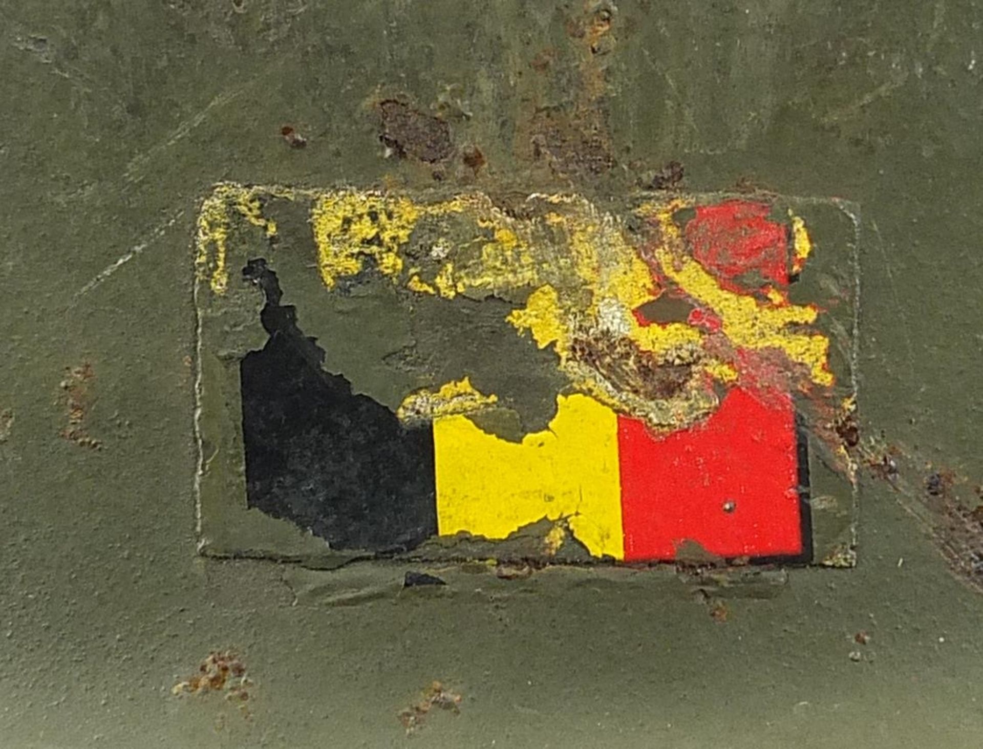 Military interest M1 tin helmet with painted Belgian flag - Bild 3 aus 3