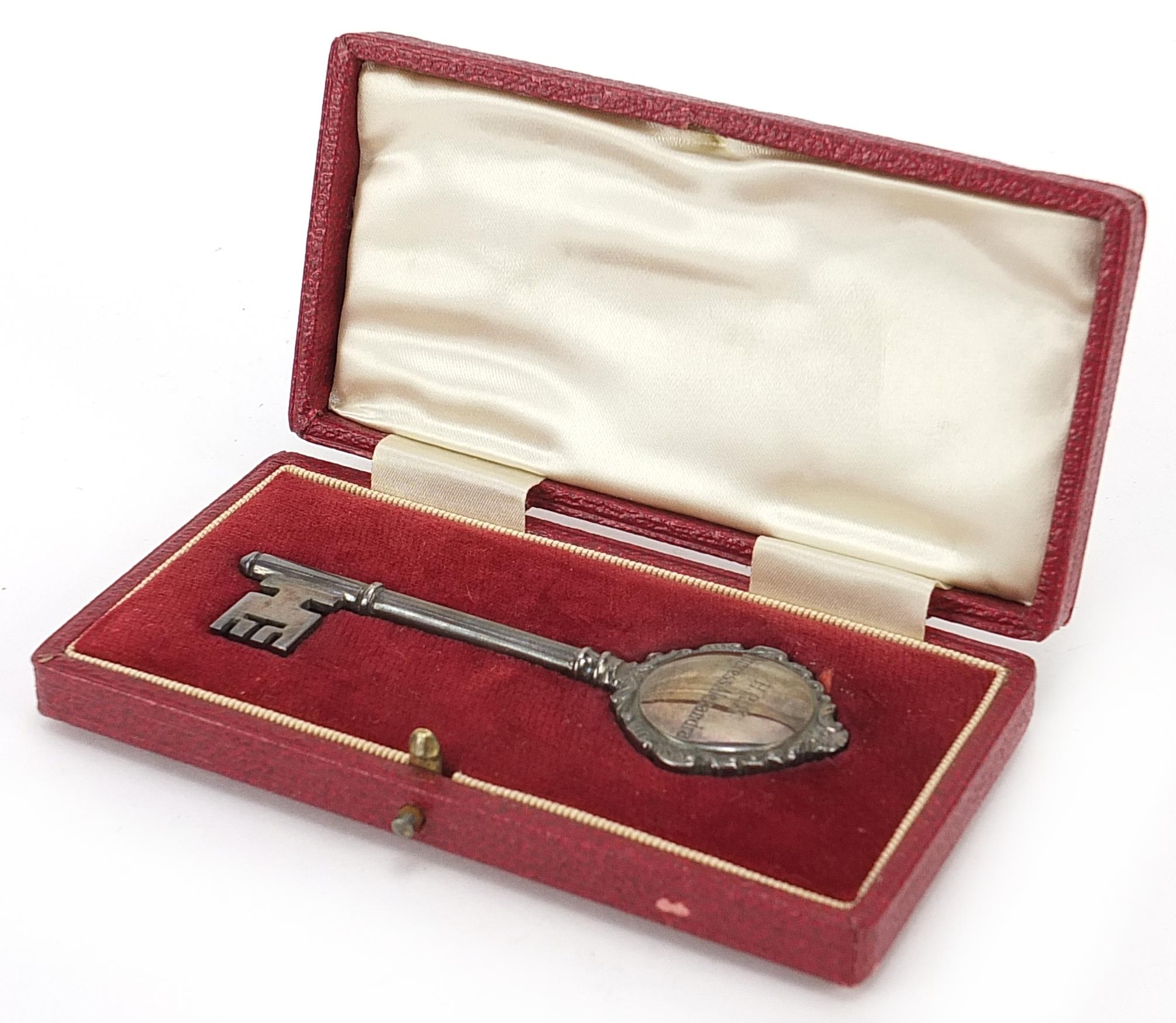 Deakin & Francis Ltd, Royal interest silver key with presentation box engraved HRH Princess - Image 5 of 6