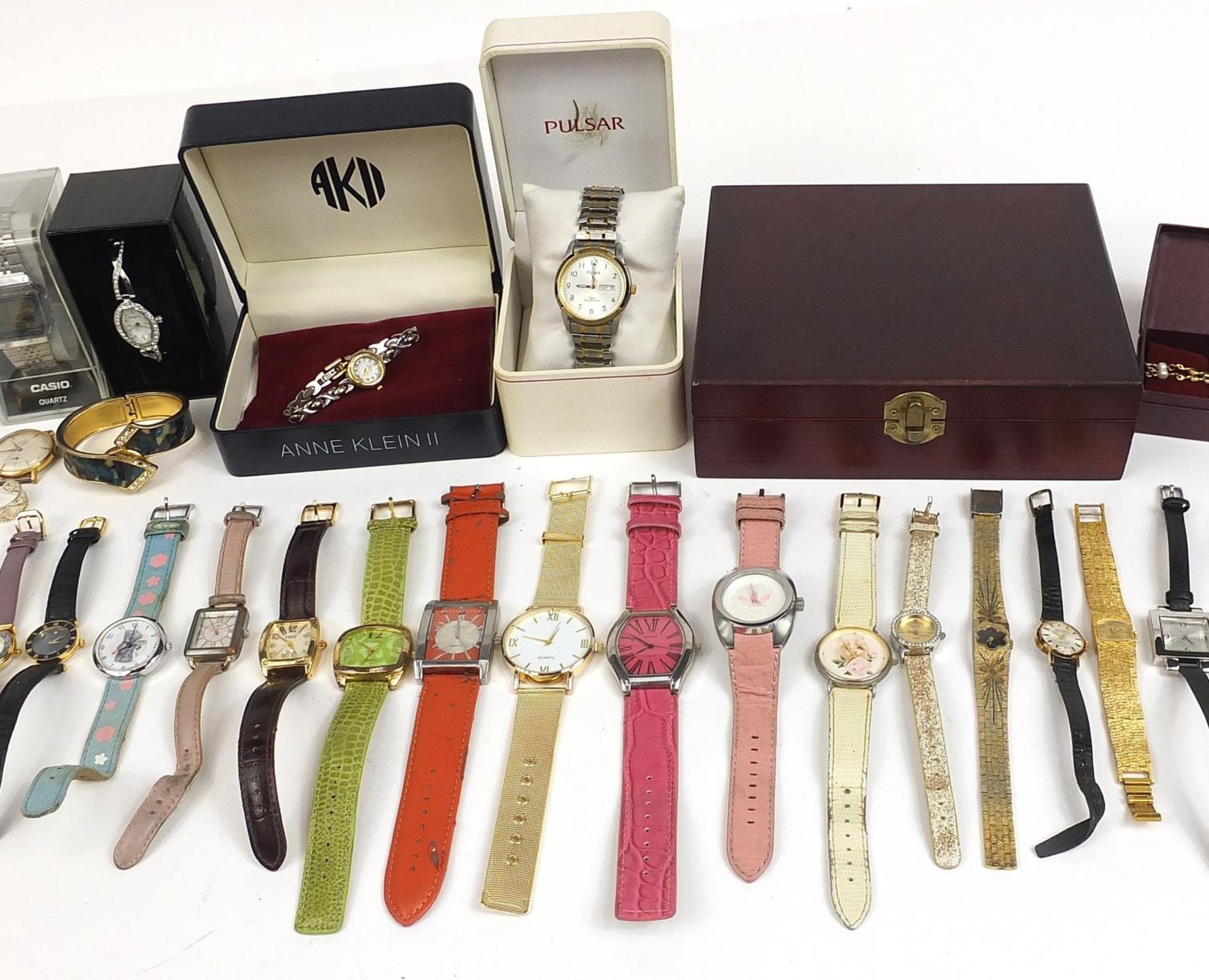 Large collection of vintage and later ladies and gentlemen's wristwatches including Orpheo, - Image 3 of 4