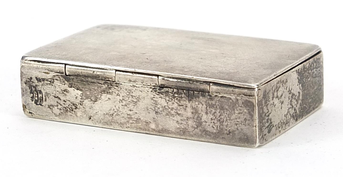 George Unite & Sons, Edward VII rectangular silver snuff box with hinged lid, Birmingham 1904, 4.5cm - Image 3 of 5